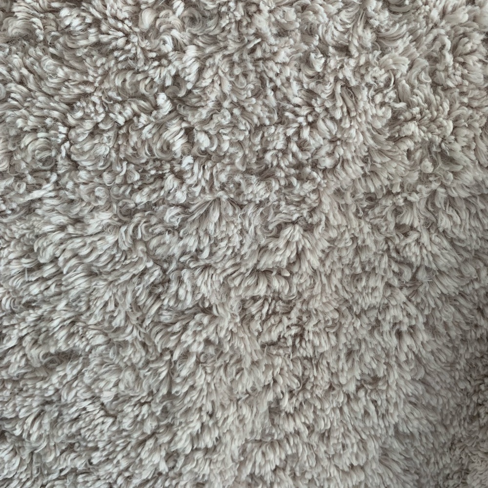 Fuzzy jacket - Picture 4 of 4